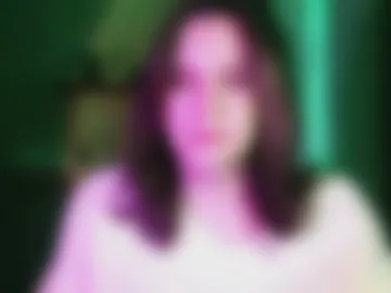 shy_chechek live webcam preview