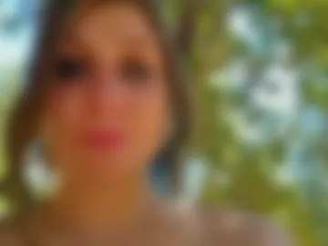 shy_college_girl webcam preview