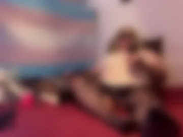 sissy_flora live webcam preview