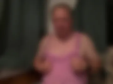 sissyjosiesmokes photo 4