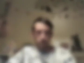 skinnybigcock2 live webcam preview