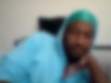 slimthic28 live webcam preview