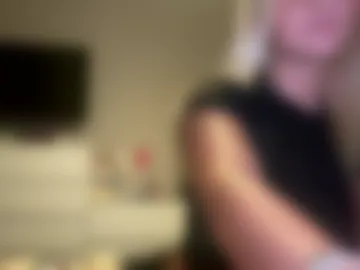 sluttylittlecoolgirl photo 2