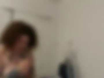 sluttysuzie17 photo 3