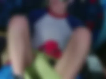 smallkoreanboi live webcam preview