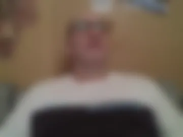 sneakerboy18 live webcam preview