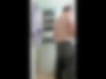 sneakypeteyo1 photo 3