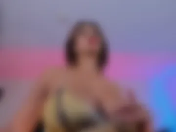 sofiareyesx1 photo 2