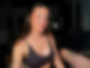 sofiasfootjob photo 4