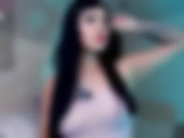 sofiathoompson photo 4
