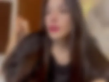 sophiarommie photo 2