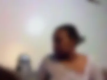 squirtebony live webcam preview