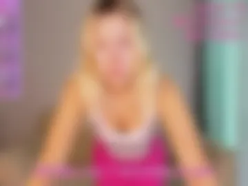 stefany_and_bettany photo 4