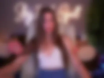 stellahoneywell photo 4