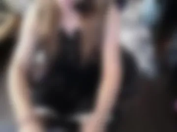 straighthungsissy live webcam preview