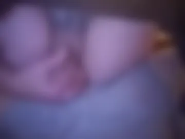 straightmaletouse live webcam preview