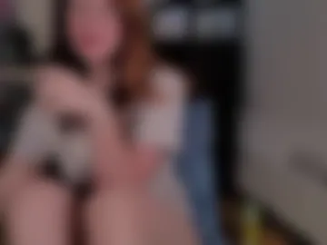 strawberryyfoxie photo 4