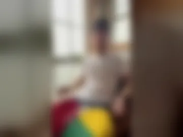 strokinbytheocean live webcam preview