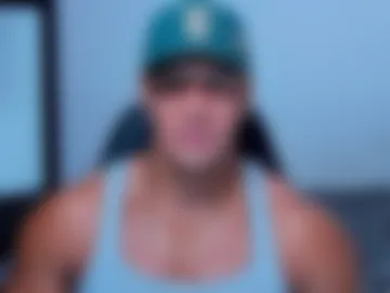 strong_criss photo 2