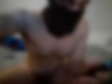 submissivegold photo 3