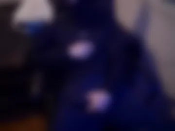 submissivegold live webcam preview