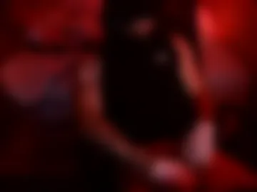 submissivegold live webcam preview