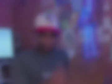 suckdrago live webcam preview