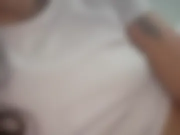 suckmythong410104 webcam preview