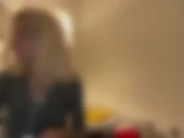 suki_with_the_good_coochie live webcam preview