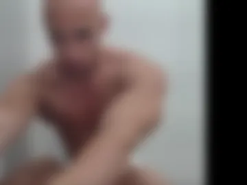 superhorny_dominant webcam preview