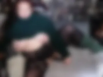 sweater_queen webcam preview