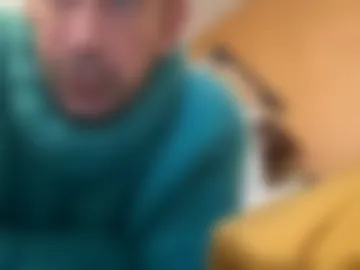 sweaterboy666 live webcam preview