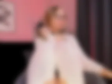 sweet_lucile photo 4