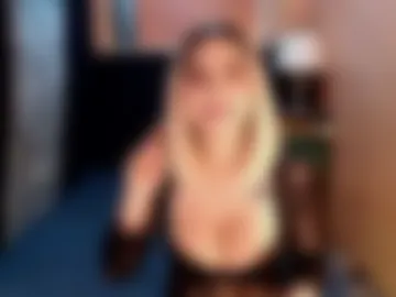sweettrixiee webcam preview