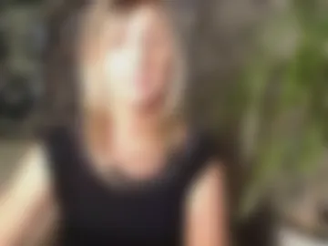 sylviathemodel photo 2