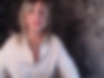 sylviathemodel webcam preview