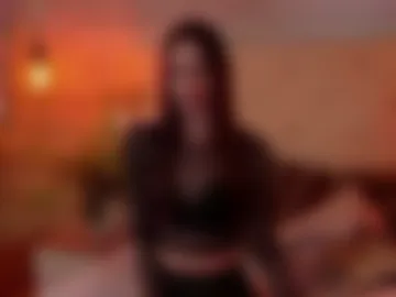 taraharriss photo 2