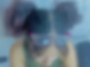 tatianasquirthot photo 3