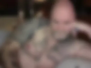 tattooeddilf01 live webcam preview