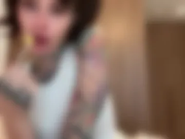 tattooedlucy_ photo 6