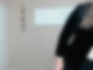 teases photo 3