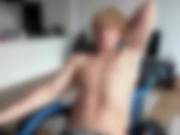 thatbl0ndeboyx photo 4