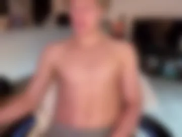 thatbl0ndeboyx photo 3