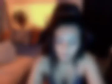 thays_mawakye01 live webcam preview