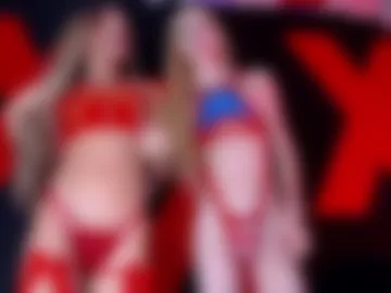 the_blondes_princesses photo 5