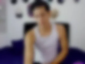 theo_bigcock_ photo 2