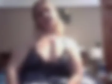 thickblonde_92 photo 4
