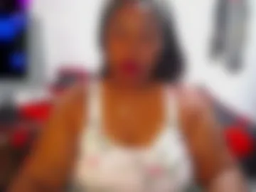 thickebonymilf photo 2