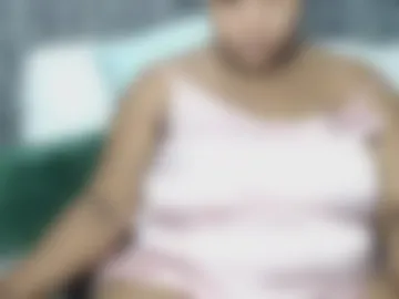 thicknjucieee photo 2