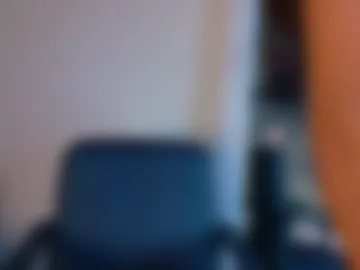 tiffvalentinee_ photo 2